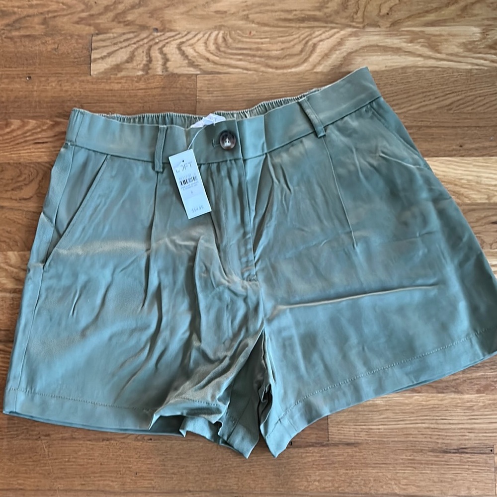 NWT Loft Olive Green Women's Shorts